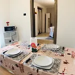 Apartment Paradise *